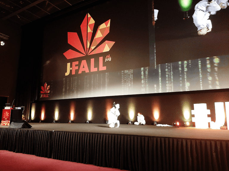 J-Fall 2019 opening